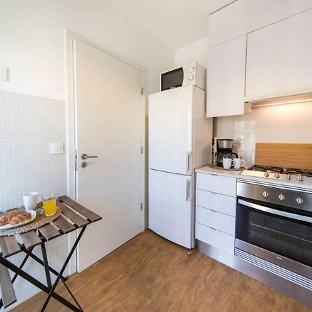 Comfortable Apartment In Campo Pequeno Lissabon Exterior foto